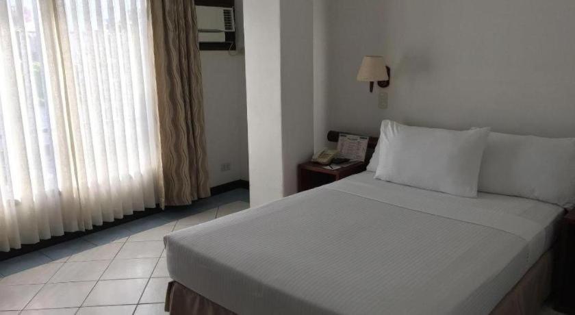 Soledad Suites Panglao Kültér fotó